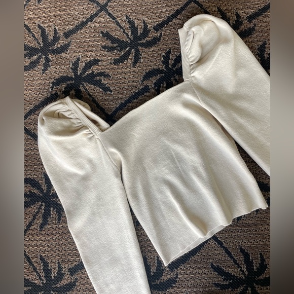 Lulu’s top - Picture 2 of 4